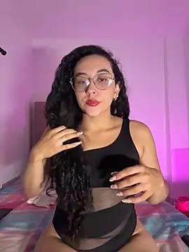Snapshot of alehia_cute chatting on 30, 7, 2026 alehia cute online show from 30, 7, 2026