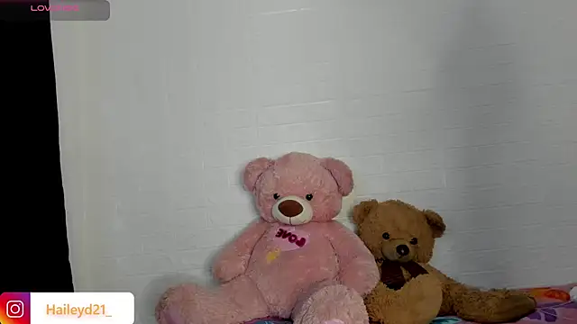 HaileyDuke online show from 14, 4, 2026