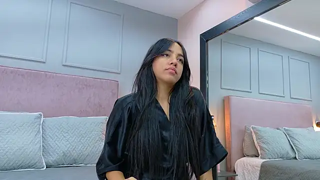 Camila Hill  online show from 28, 2, 2026