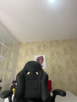 Snapshot of MorenaLush_Eup chatting on 13, 6, 2026 MorenaLush Eup online show from 13, 6, 2026