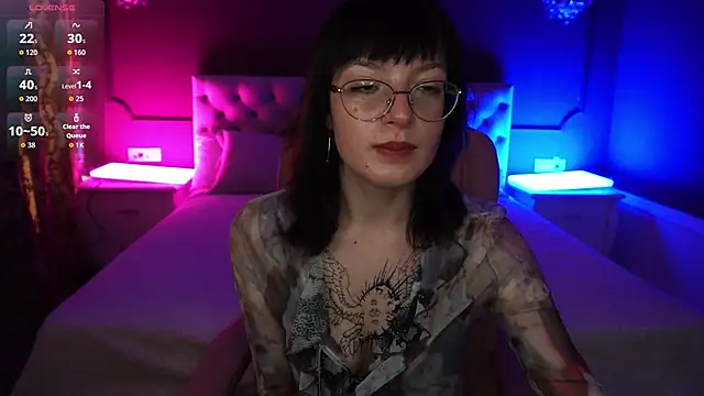 Pixie Peachh online show from 22, 9, 2025