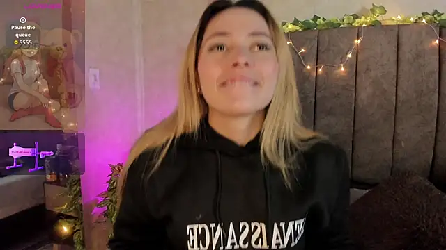 LanaMills  online show from 8, 2, 2026