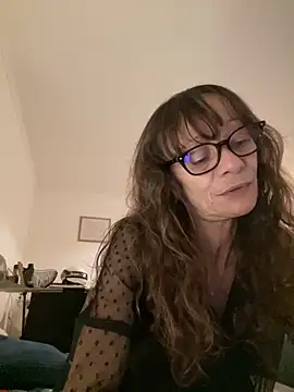 Snapshot of Chris06d22@xh chatting on 10, 10, 2025 Chris06d22xh online show from 10, 10, 2025