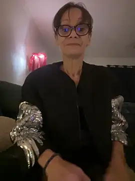 Snapshot of Chris06d22@xh chatting on 28, 11, 2025 Chris06d22xh online show from 28, 11, 2025