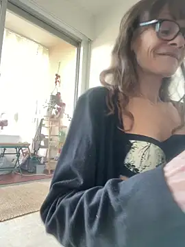 Snapshot of Chris06d22@xh chatting on 29, 11, 2025 Chris06d22xh online show from 29, 11, 2025