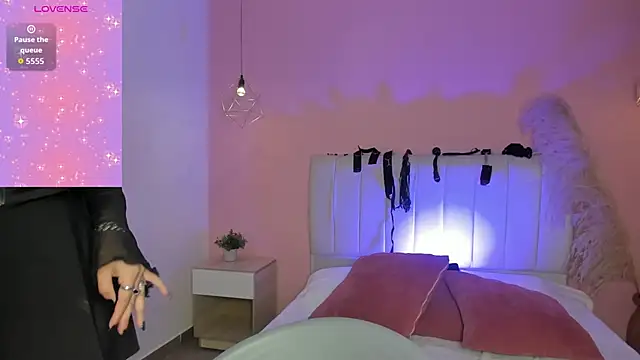 elisabethflores online show from 17, 10, 2025