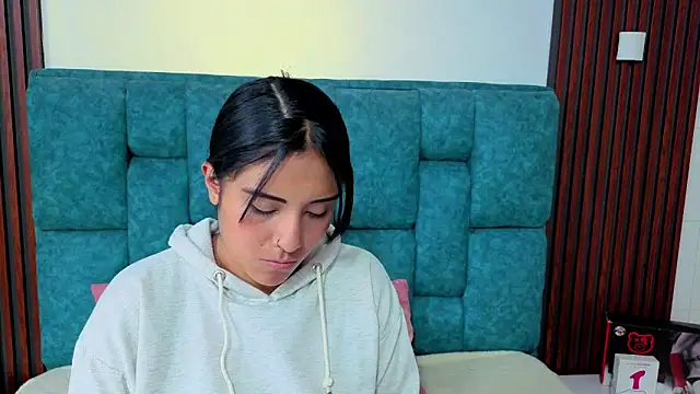 EmilyGala online show from 23, 9, 2025