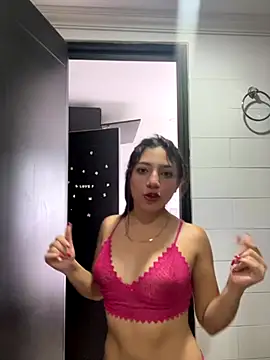 Snapshot of LisaGoddes chatting on 13, 11, 2025 LisaGoddes online show from 13, 11, 2025