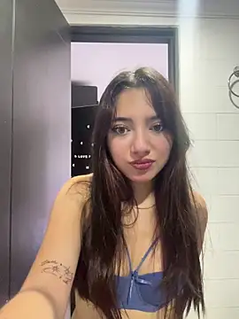 Snapshot of LisaGoddes chatting on 1, 12, 2025 LisaGoddes online show from 1, 12, 2025