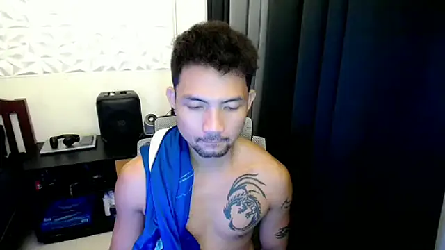 Snapshot of Thefriskyasian chatting on 15, 9, 2025 Thefriskyasian online show from 15, 9, 2025