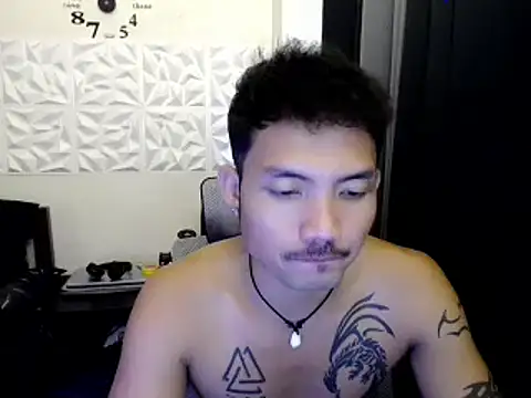 Snapshot of Thefriskyasian chatting on 28, 10, 2025 Thefriskyasian online show from 28, 10, 2025