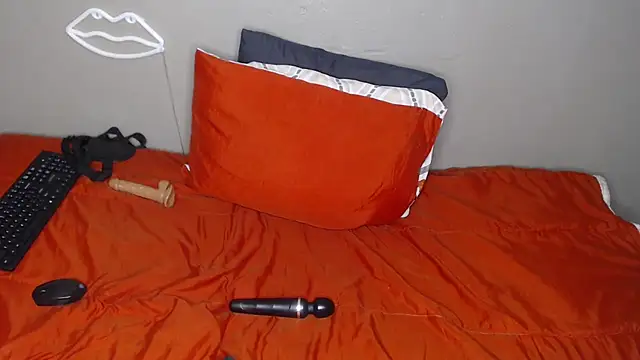 Lunalee online show from 21, 9, 2025