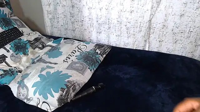 Lunalee online show from 7, 1, 2026