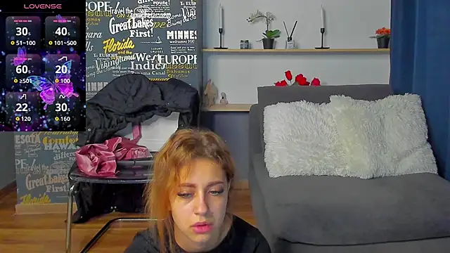 Snapshot of MaddieRay chatting on 13, 10, 2025 MaddieRay online show from 13, 10, 2025