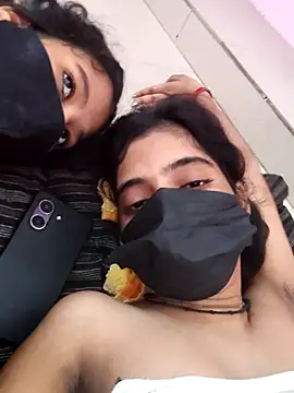 Snapshot of Hot-komall chatting on 11, 9, 2025 Hot-komall online show from 11, 9, 2025