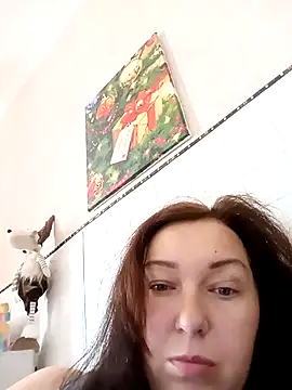 DanaNeon online show from 9, 4, 2026