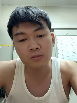 Snapshot of hiromu53 chatting on 12, 10, 2025 hiromu53 online show from 12, 10, 2025