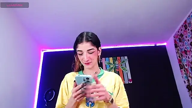 Snapshot of ingrid_zese_ chatting on 9, 10, 2025 ingrid zese online show from 9, 10, 2025