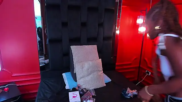 halleylorens online show from 6, 10, 2025