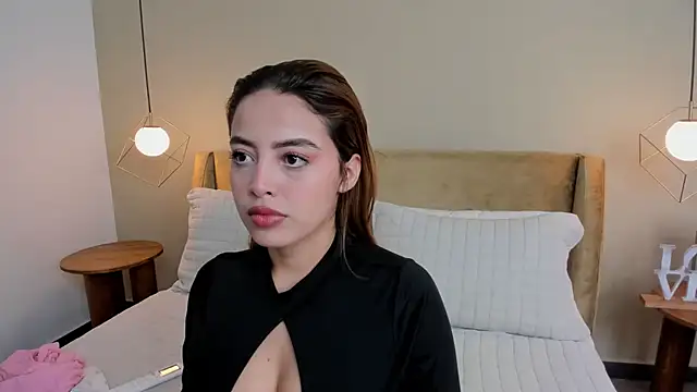 Snapshot of ArianaSilva_ chatting on 19, 9, 2025 ArianaSilva online show from 19, 9, 2025