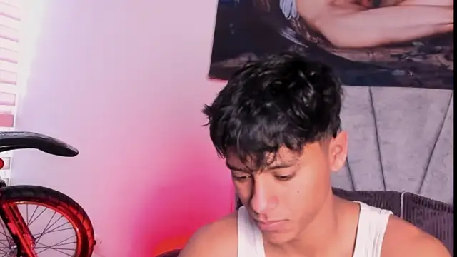 Snapshot of ZYZZ1312 chatting on 5, 11, 2025 ZYZZ1312 online show from 5, 11, 2025