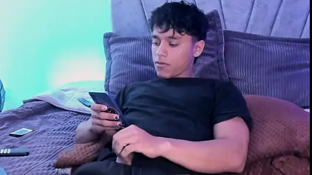 Snapshot of ZYZZ1312 chatting on 13, 11, 2025 ZYZZ1312 online show from 13, 11, 2025