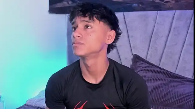 Snapshot of ZYZZ1312 chatting on 14, 11, 2025 ZYZZ1312 online show from 14, 11, 2025