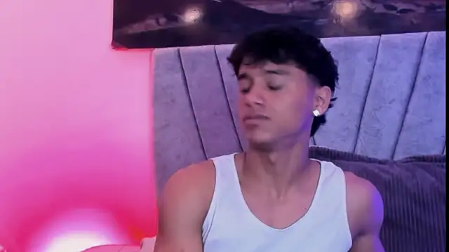 Snapshot of ZYZZ1312 chatting on 21, 11, 2025 ZYZZ1312 online show from 21, 11, 2025