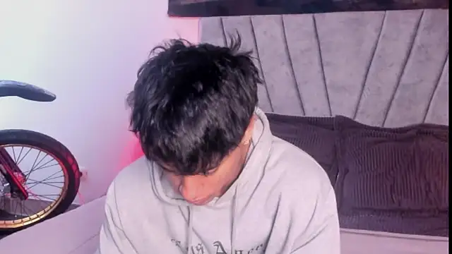 Snapshot of ZYZZ1312 chatting on 26, 11, 2025 ZYZZ1312 online show from 26, 11, 2025