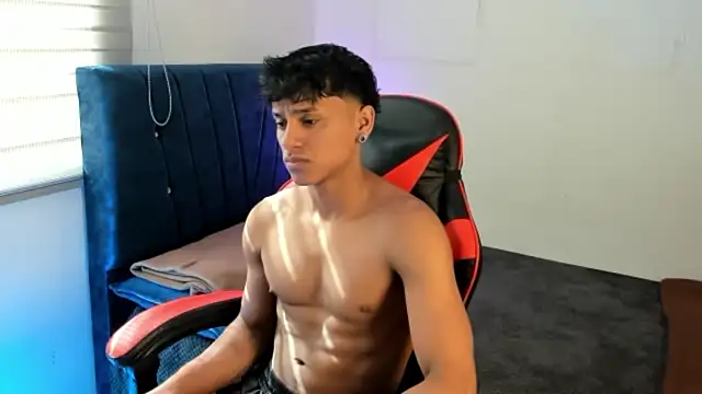 ZYZZ1312 online show from 10, 6, 2026