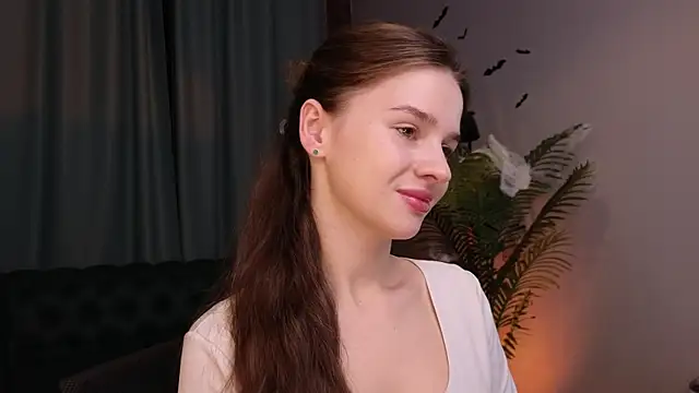 Olivia Farrell online show from 27, 10, 2025