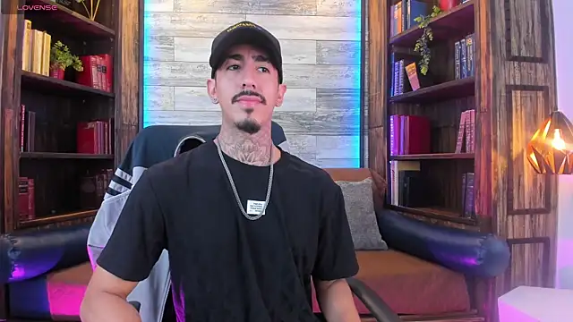 Snapshot of Donovan_Desmond chatting on 18, 2, 2026 Donovan Desmond online show from 18, 2, 2026