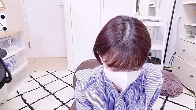 Azusa DoMybest online show from 29, 9, 2025