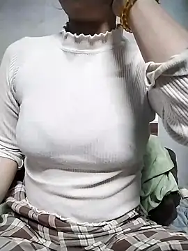 Snapshot of Mie_rose chatting on 2, 2, 2026 Mie rose online show from 2, 2, 2026