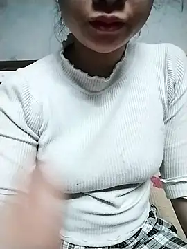 Snapshot of Mie_rose chatting on 4, 3, 2026 Mie rose online show from 4, 3, 2026