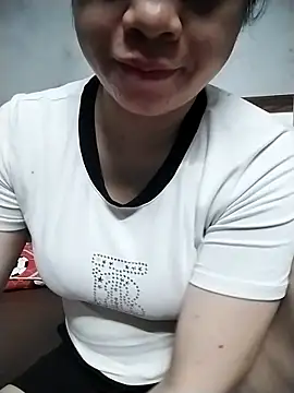 Snapshot of Mie_rose chatting on 25, 3, 2026 Mie rose online show from 25, 3, 2026