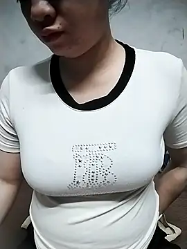 Snapshot of Mie_rose chatting on 31, 3, 2026 Mie rose online show from 31, 3, 2026