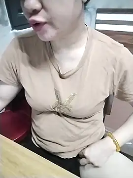 Snapshot of Mie_rose chatting on 6, 4, 2026 Mie rose online show from 6, 4, 2026