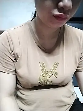 Snapshot of Mie_rose chatting on 10, 4, 2026 Mie rose online show from 10, 4, 2026