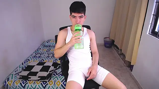 Olliver Twink online show from 15, 11, 2025