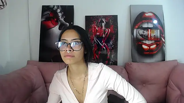Snapshot of Miahotcs1 chatting on 26, 5, 2026 Miahotcs1 online show from 26, 5, 2026