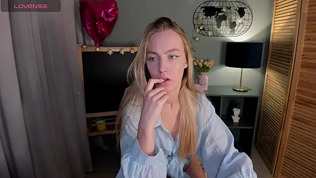 mishapallmer online show from 14, 10, 2025