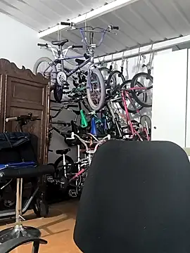 Snapshot of RejoinedLescol chatting on 17, 9, 2025 RejoinedLescol online show from 17, 9, 2025