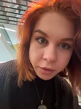 Snapshot of RosieSecret chatting on 2, 10, 2025 RosieSecret online show from 2, 10, 2025