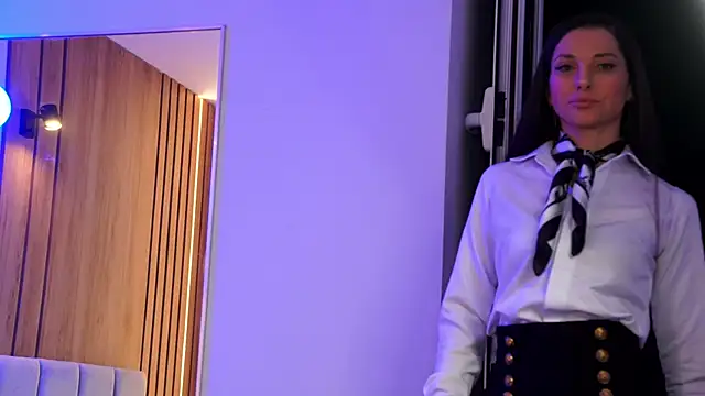 EllyLynn online show from 3, 3, 2026