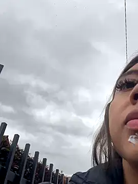 Sara-cooper2 online show from 28, 11, 2025