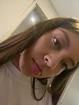 Sara-cooper2 online show from 2, 3, 2026