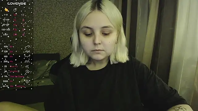 Snapshot of vendymories chatting on 28, 10, 2025 vendymories online show from 28, 10, 2025