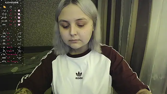 Snapshot of vendymories chatting on 15, 11, 2025 vendymories online show from 15, 11, 2025