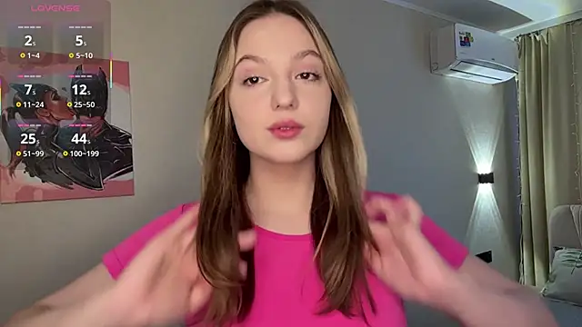 Snapshot of NguyetHankey chatting on 1, 2, 2026 NguyetHankey online show from 1, 2, 2026